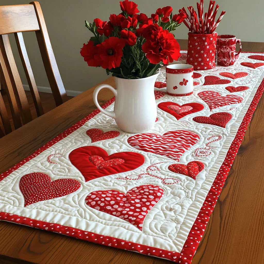 Kviltad Bordslöpare – Heart Warm