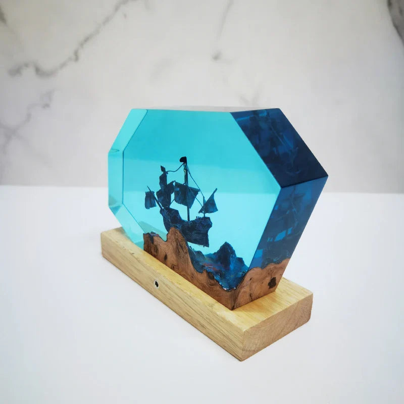 Resinlampa — Piratskepp
